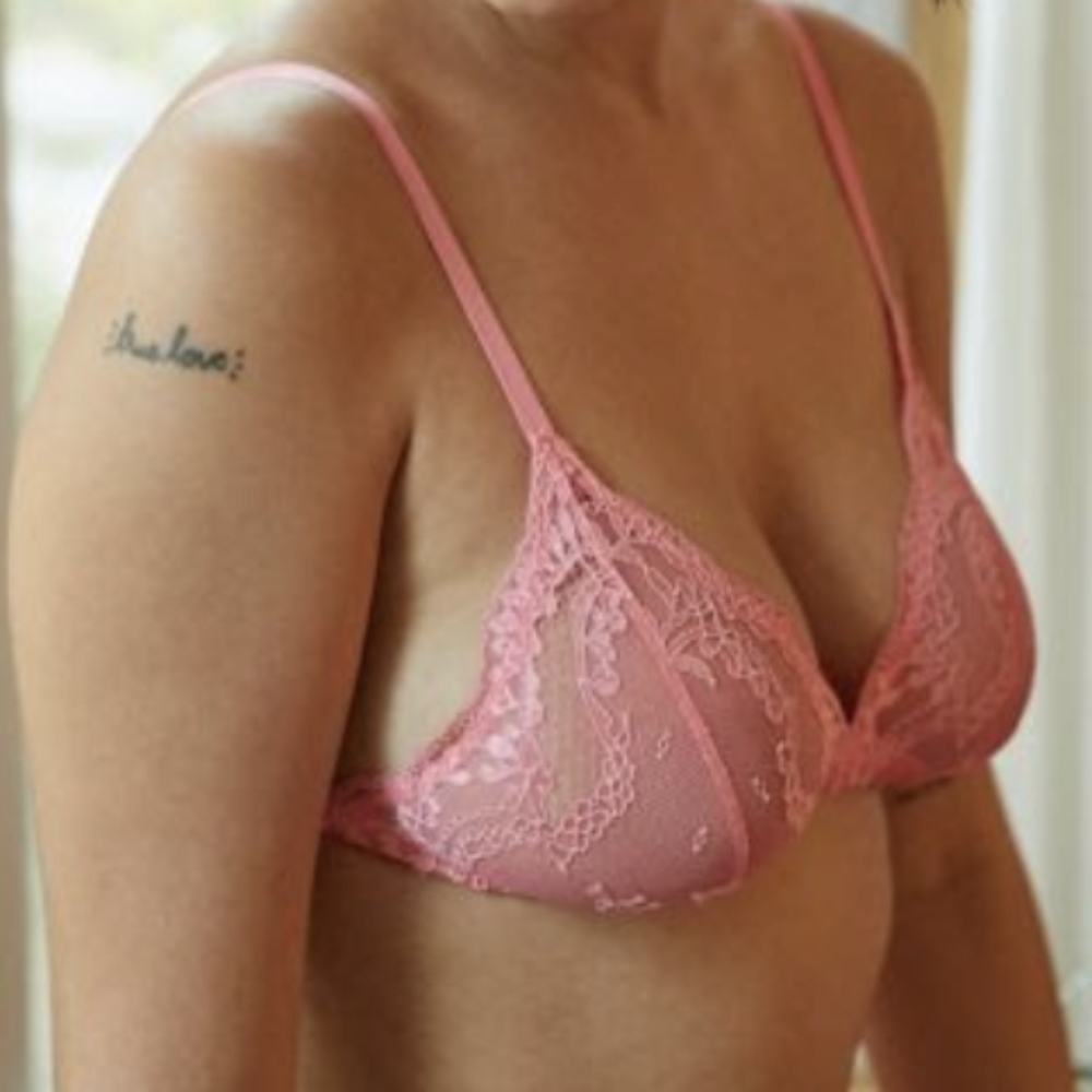 NWT Cosabella x Out From Under triangle bralette coral sz small